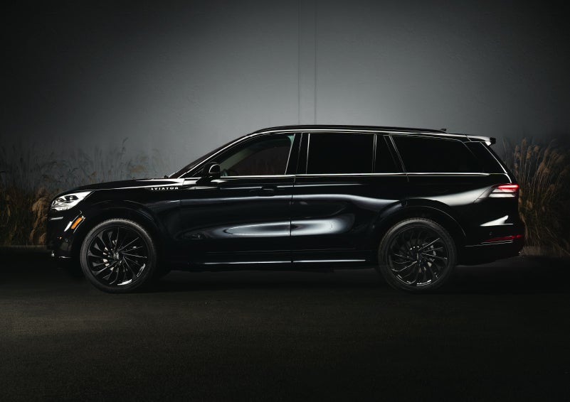 A 2024 Lincoln Aviator® SUV is shown in the Infinite Black exterior color | Beck Lincoln in Palatka FL